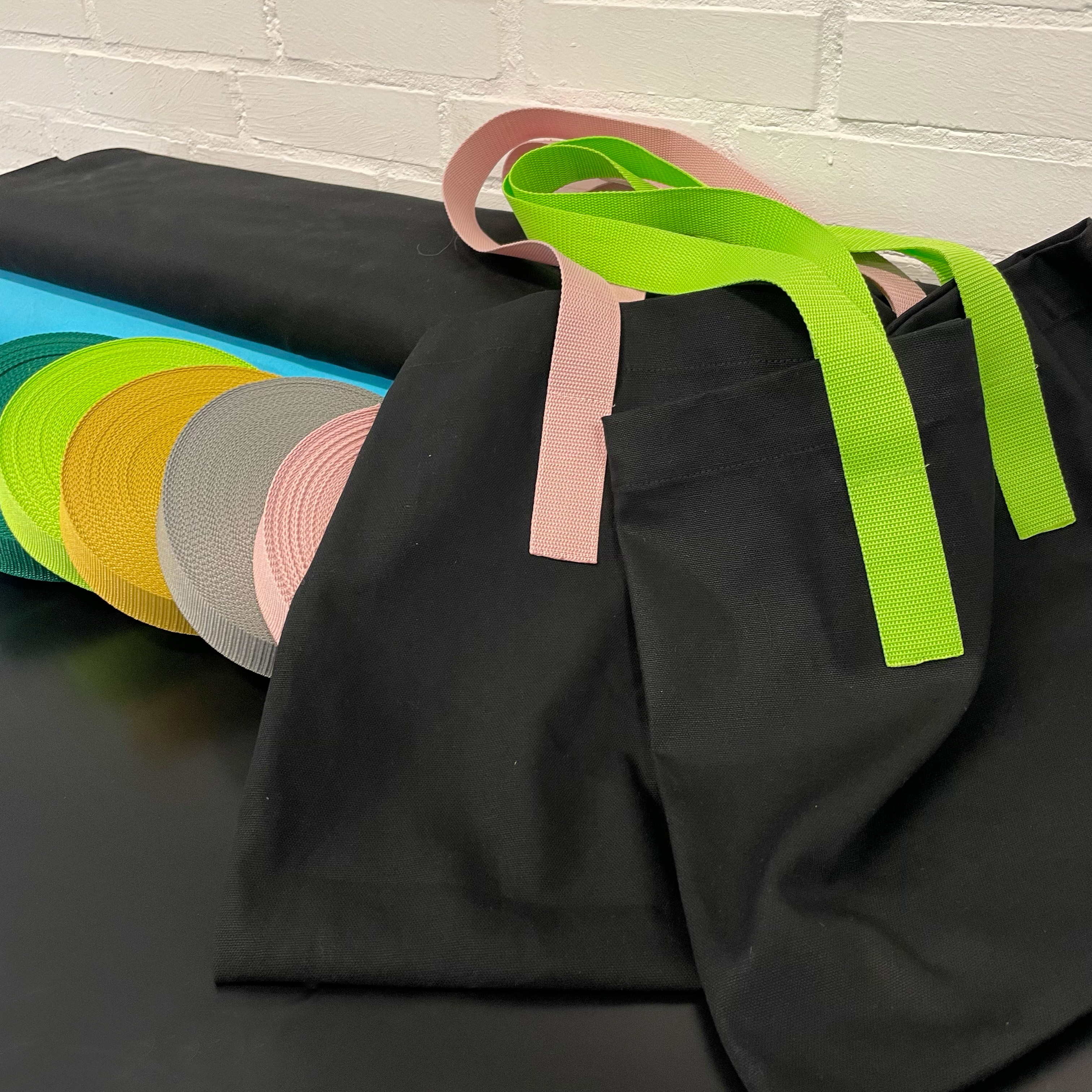 Canvas stof, bomuld, ensfarvet, sort