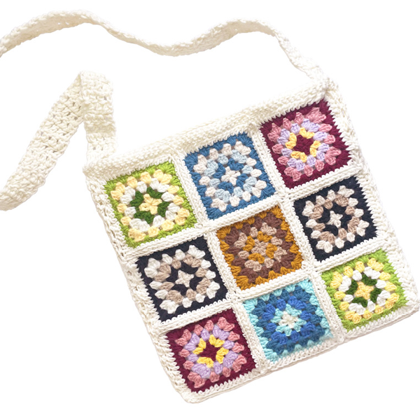 Bedstemor lapper, hvid/lyserød/lyseblå