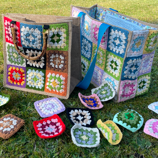 Bedstemor lapper, hvid/lyserød/lyseblå