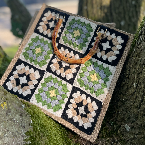 Bedstemor lapper, hvid/lyserød/lyseblå